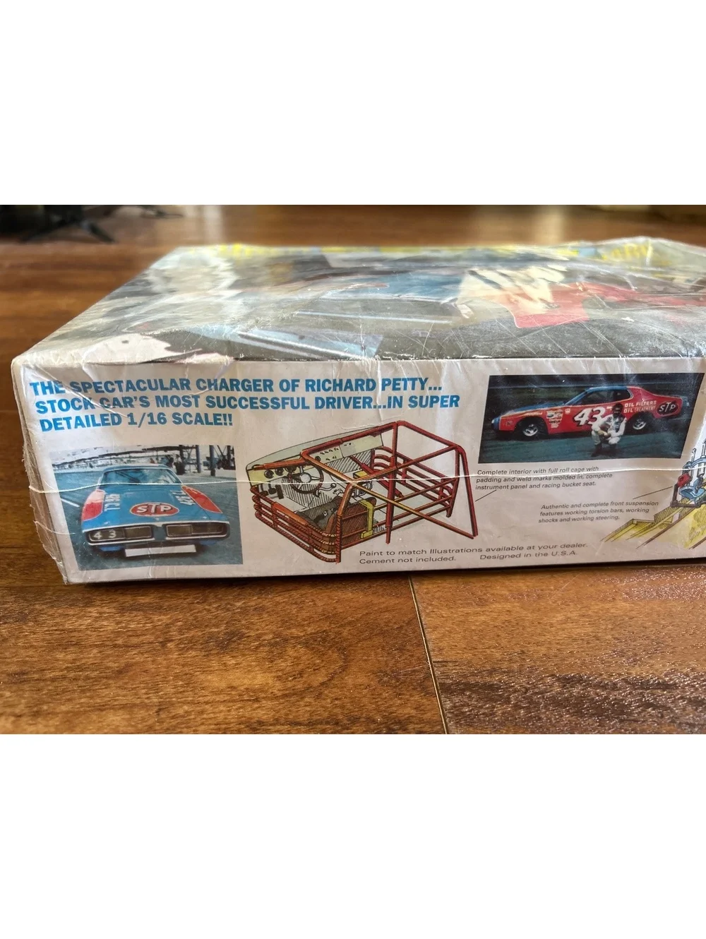 MPC Super 1/16 Scale Richard Petty Charger Model Kit
